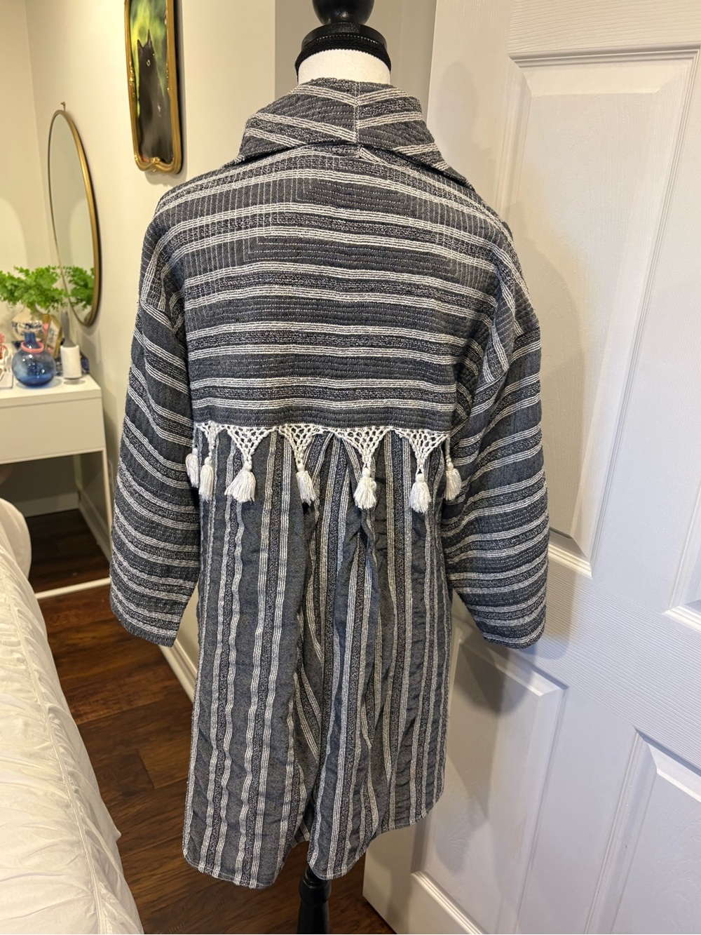 Tienda Ho Gray Striped Tassel Boho Open Front Cardigan OS